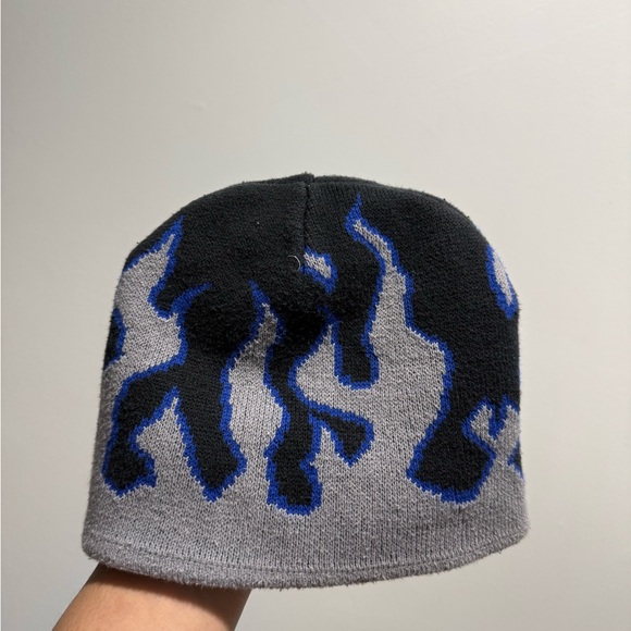 Vintage Other - Vintage Flame Knit Beanie
